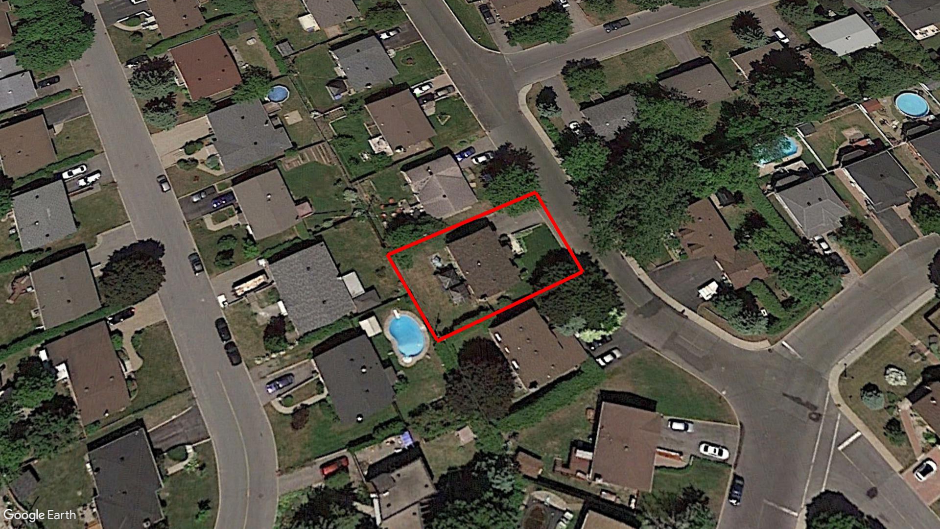 Tax Sale Montreal, Quebec - 040184-47