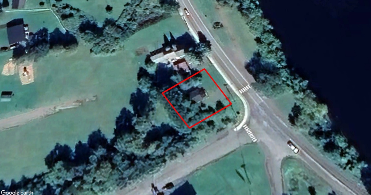 Tax Sale in Carleton, New Brunswick 401 main street, woodstock Tax