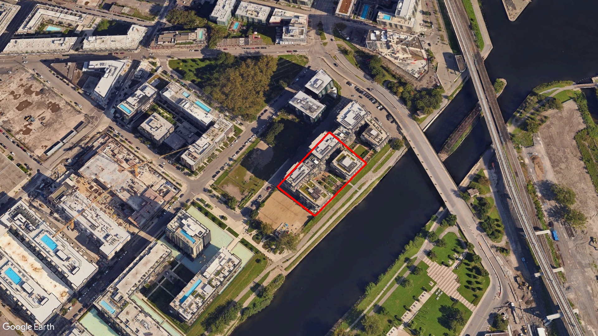 Tax Sale Montreal, Quebec - 120127-53