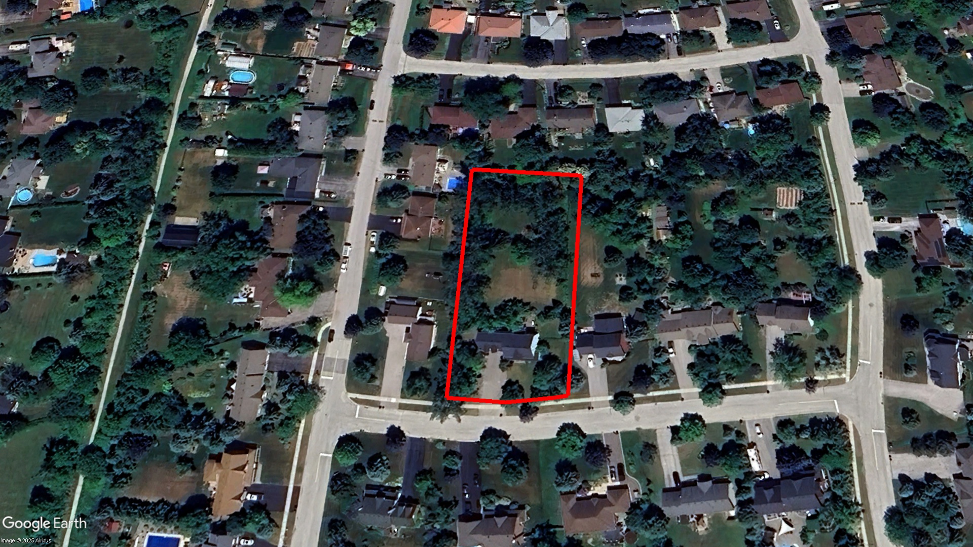 Tax Sale Essa, Ontario - 43 21 010 011 00320 0000