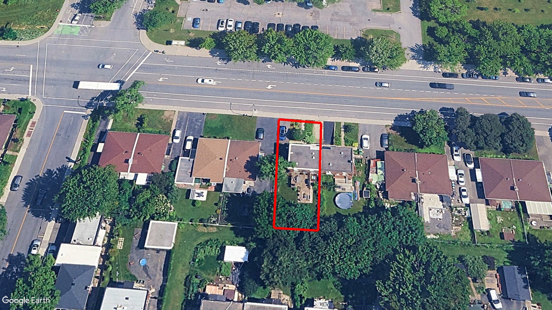 Tax Sale Montreal, Quebec - 694489-90