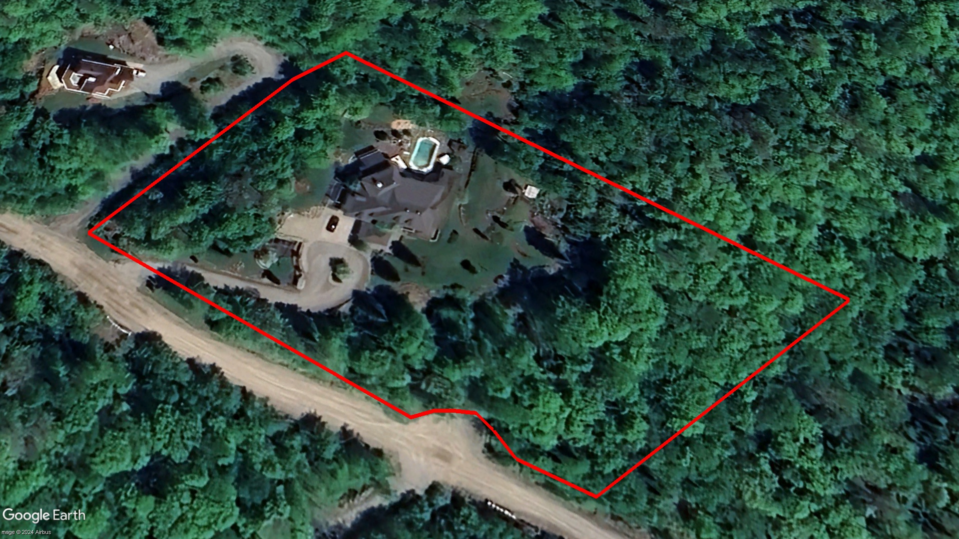 Tax Sale Les Pays-d'en-Haut, Quebec - 