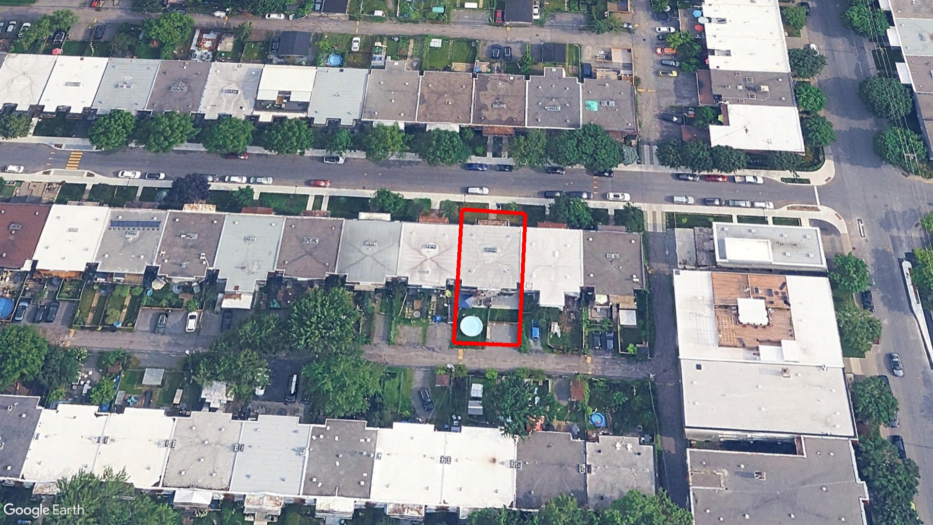 Tax Sale Montreal, Quebec - 010518-06