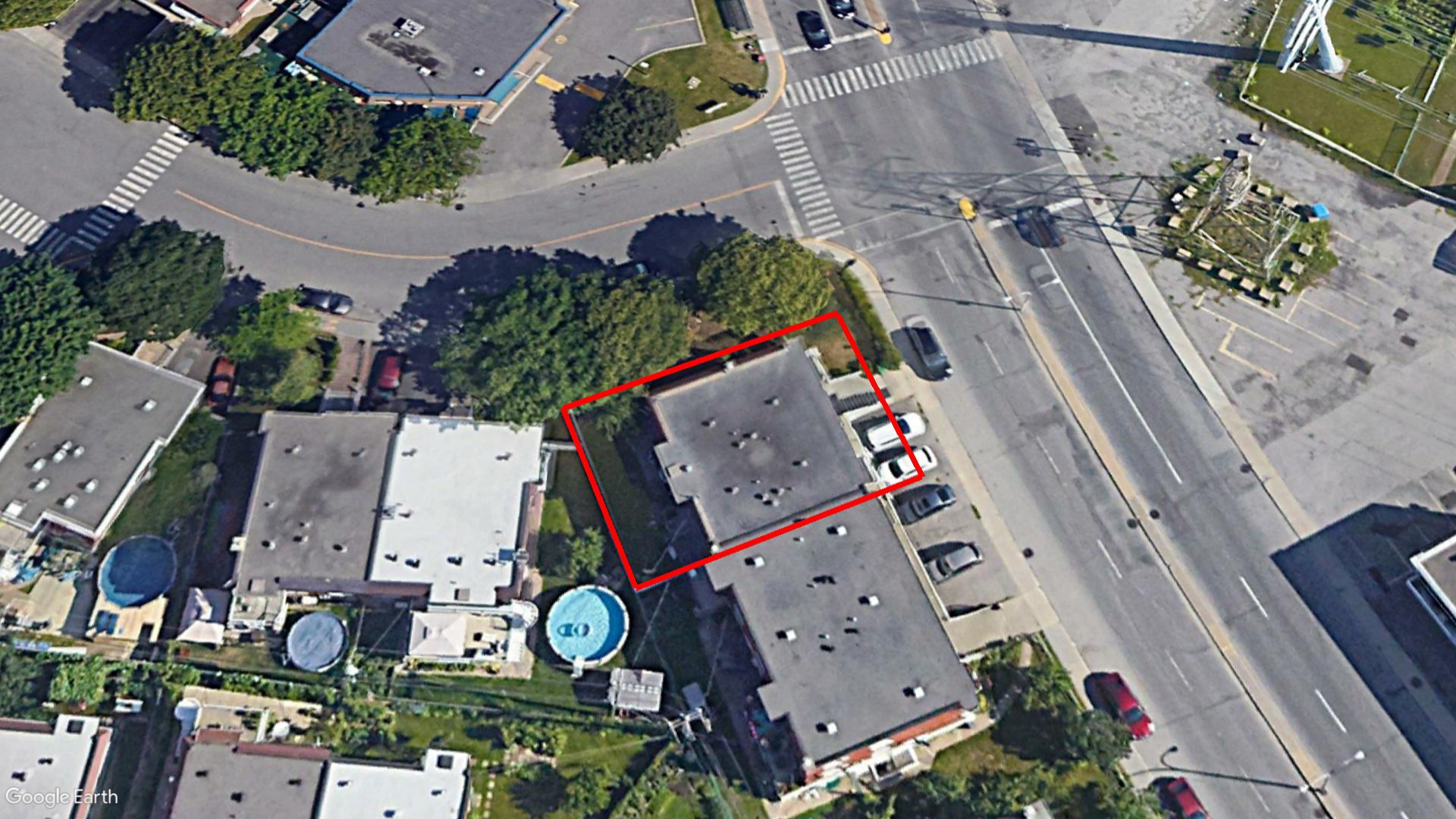 Tax Sale Montreal, Quebec - 020896-68