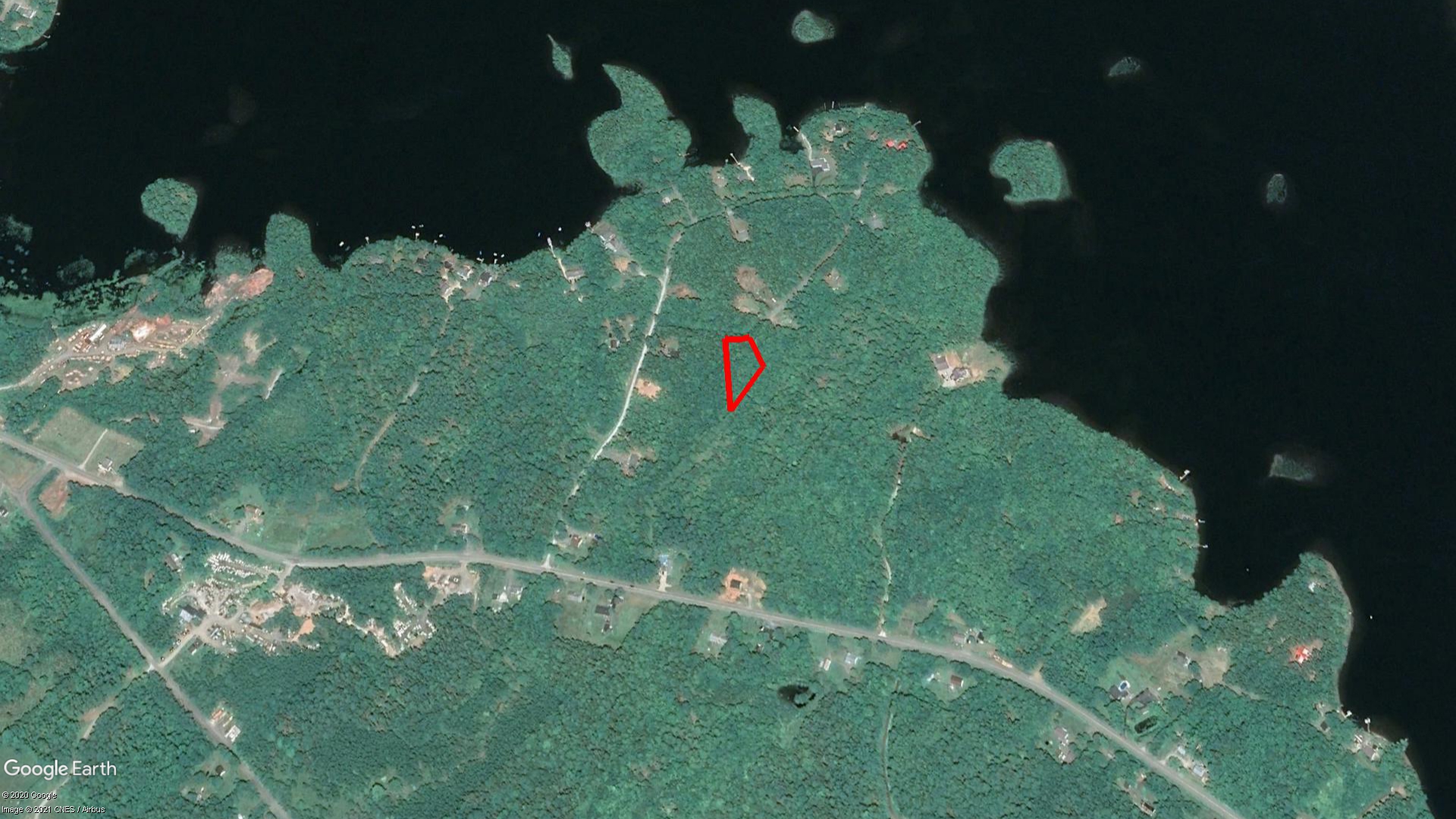 Tax Sale Lunenburg, Nova Scotia - 02111586