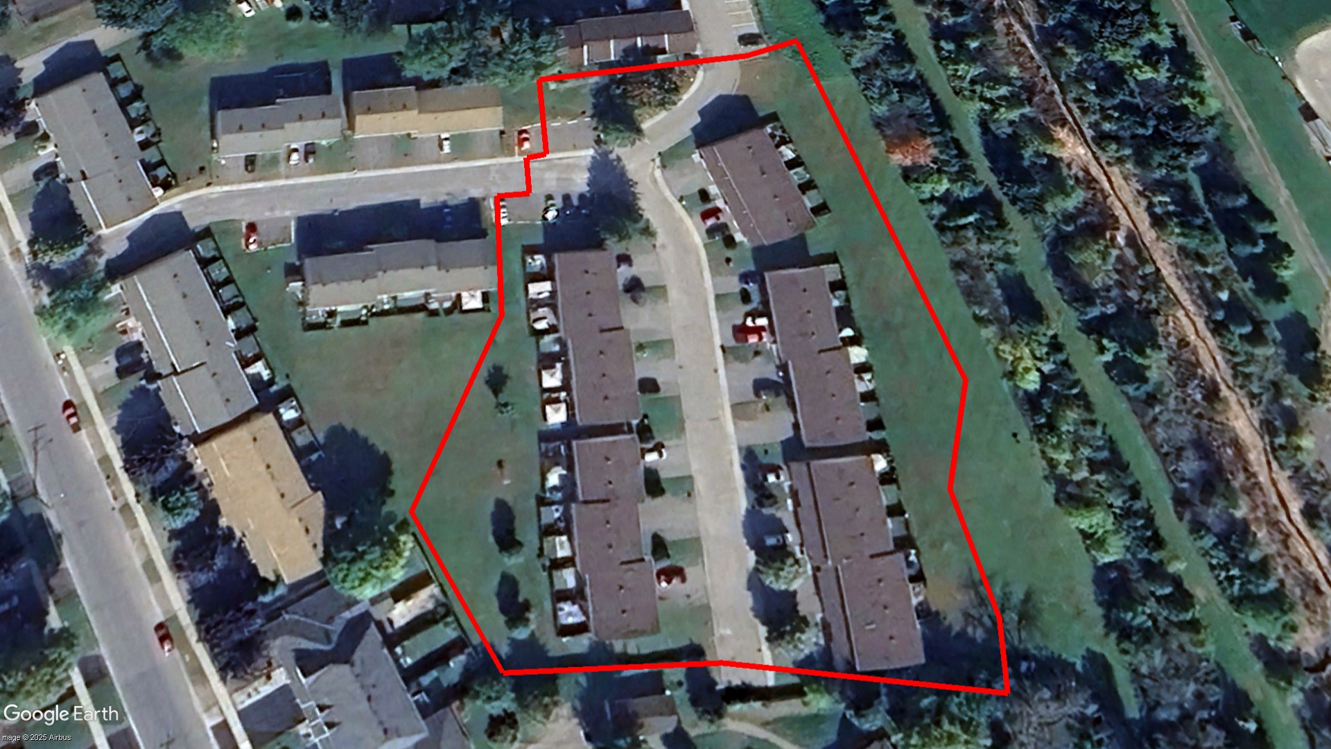 Tax Sale Brockville, Ontario - 08 02 020 052 36000 0000