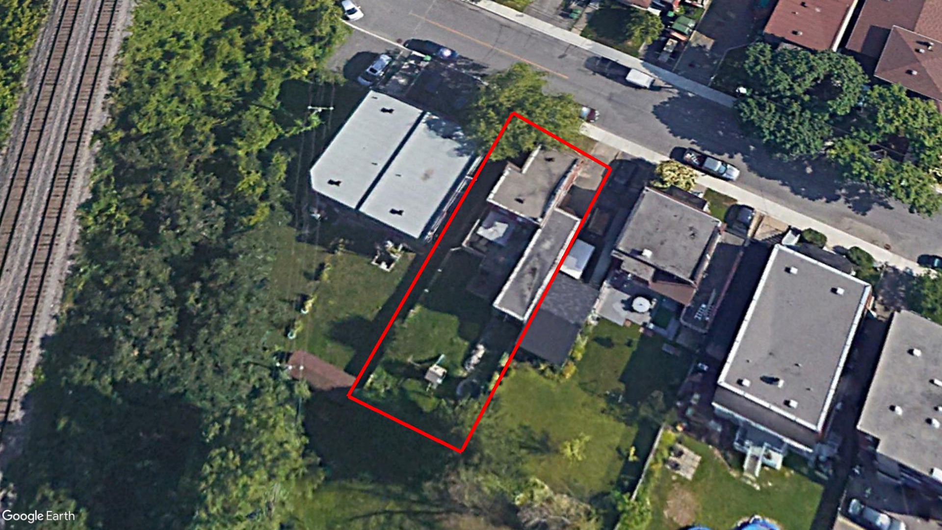 Tax Sale Montreal, Quebec - 050617-19