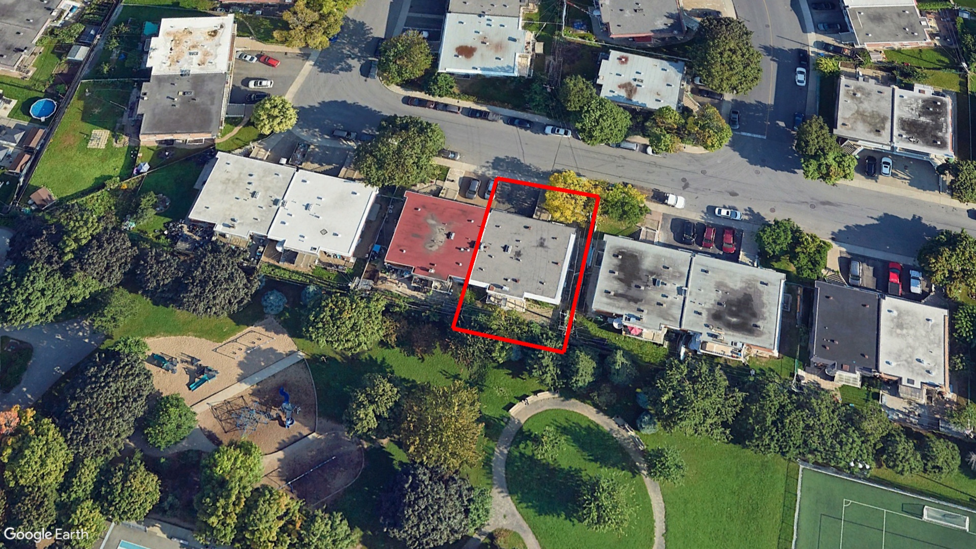 Tax Sale Montreal, Quebec - 020920-57