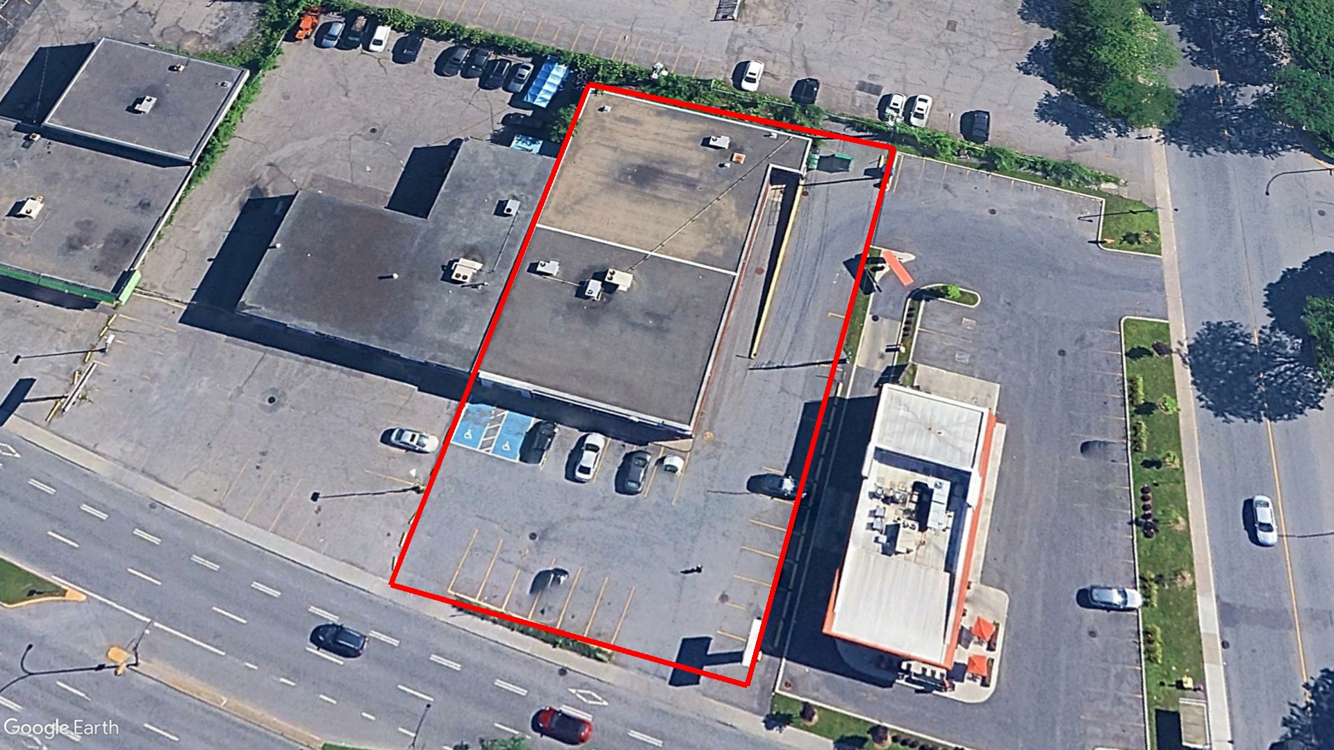 Tax Sale Montreal, Quebec - 020930-98