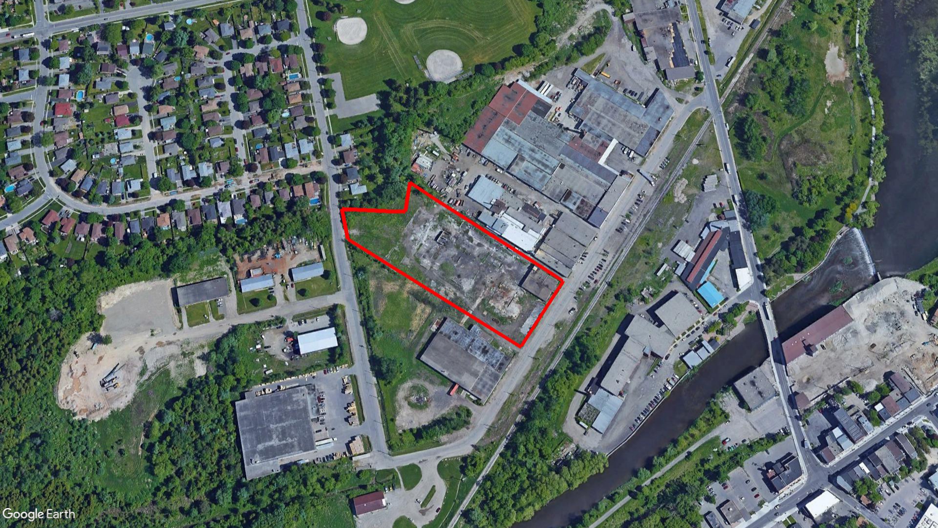 Tax Sale Cambridge, Ontario - 30 06 140 001 09700 0000