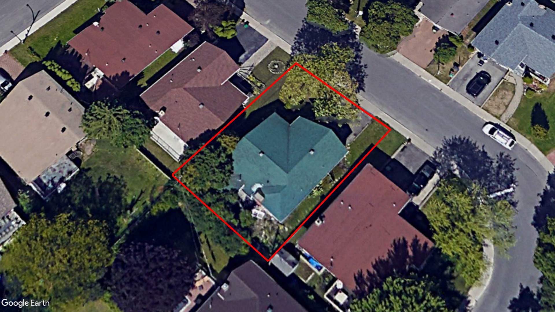 Tax Sale Montreal, Quebec - 040982-76