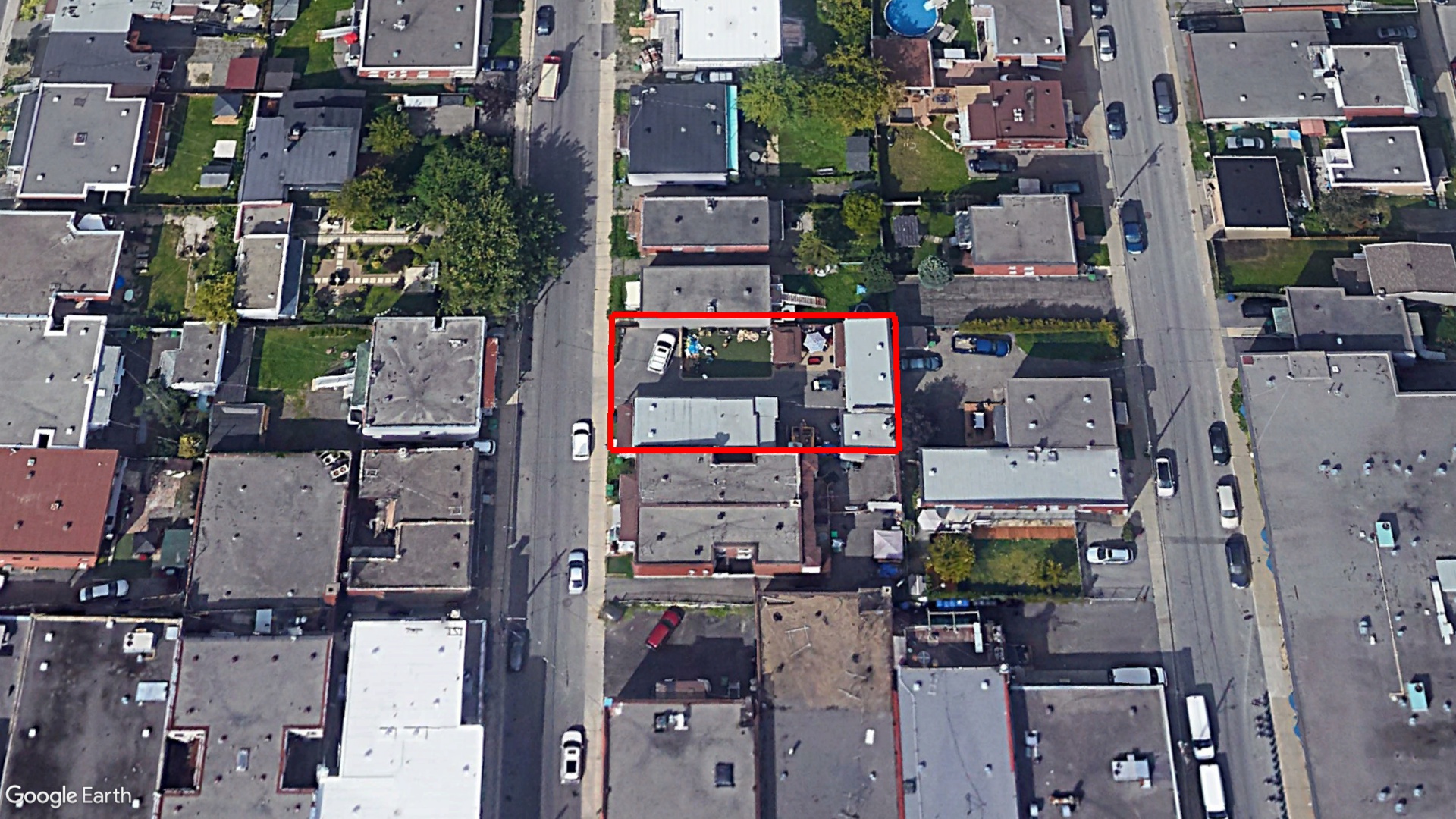 Tax Sale Montreal, Quebec - 050558-06