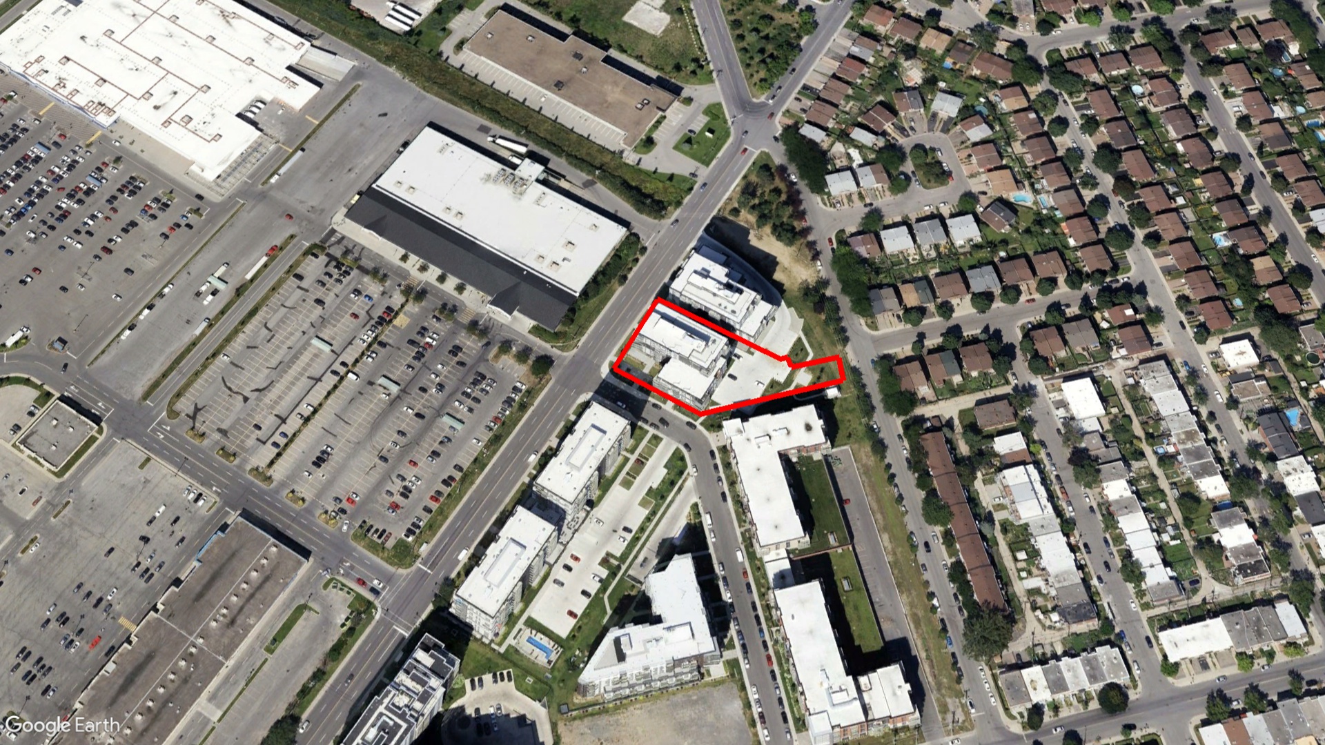 Tax Sale Montreal, Quebec - 052855-66