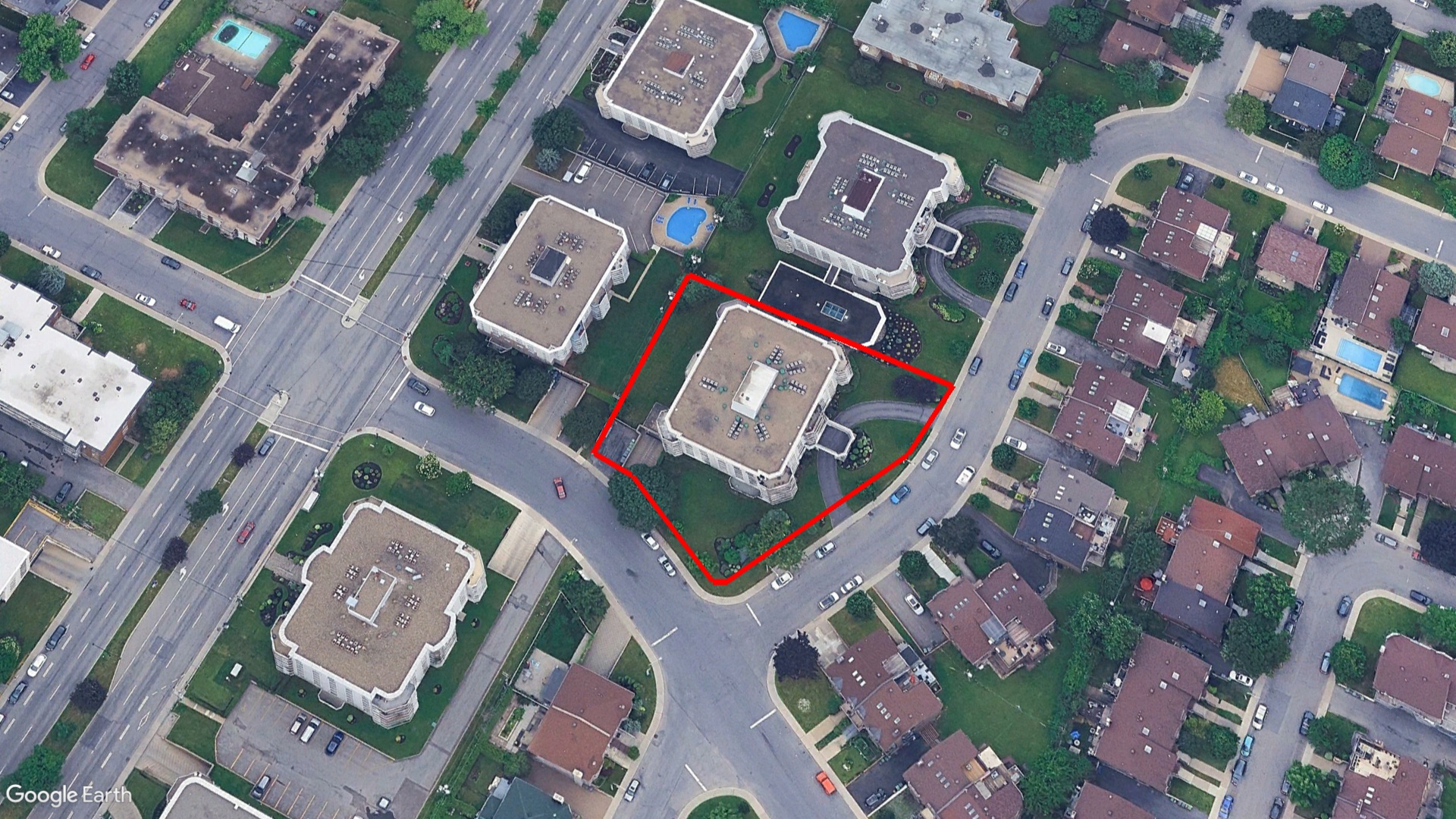 Tax Sale Montreal, Quebec - 041435-75