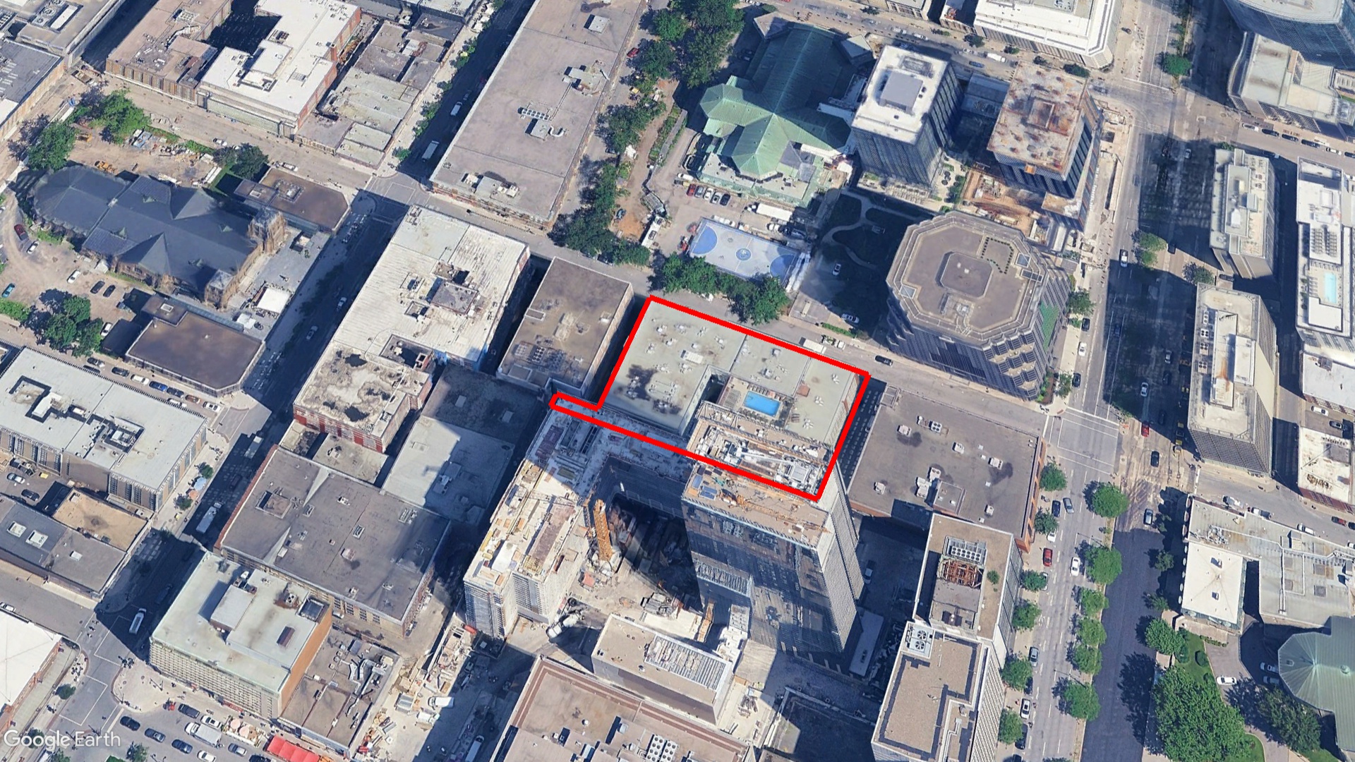 Tax Sale Montreal, Quebec - 140410-66