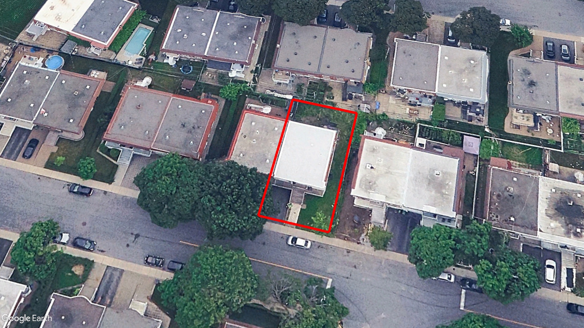 Tax Sale Montreal, Quebec - 020858-25