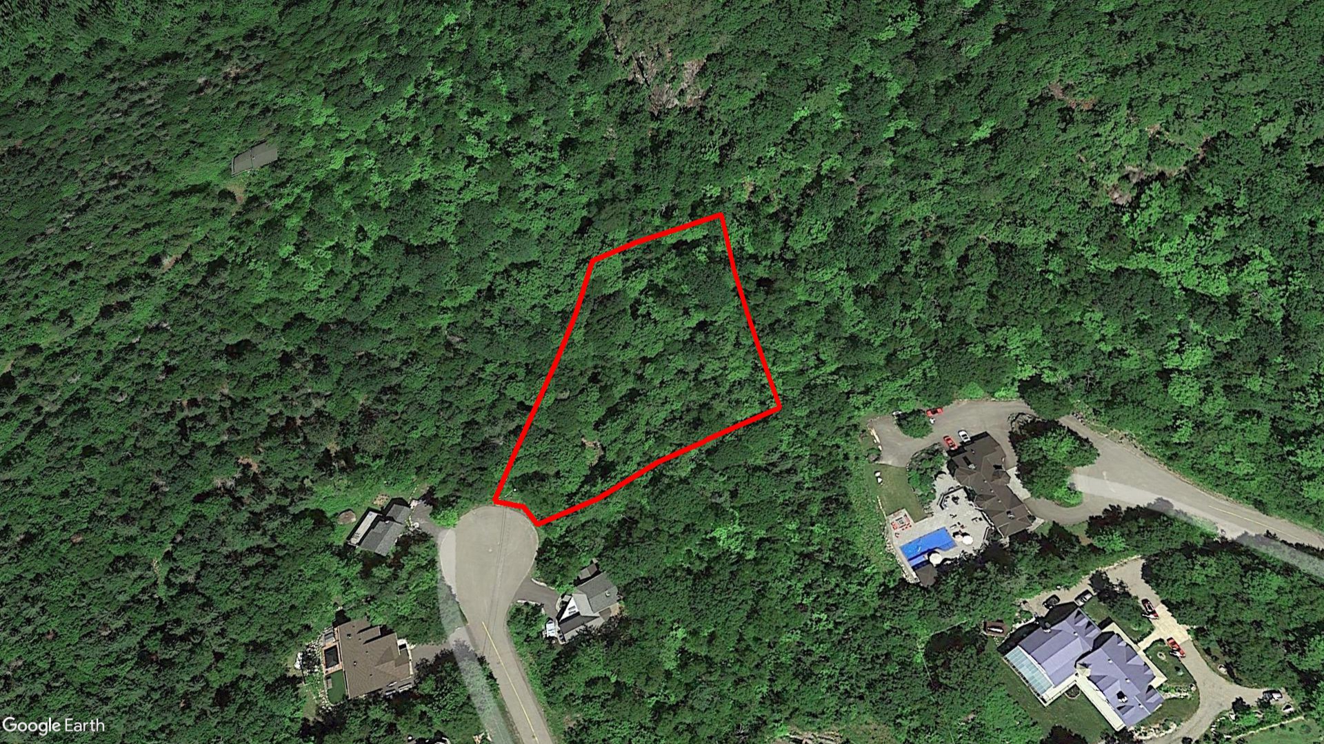 Tax Sale PIEDMONT, Quebec - 5685 64 6140 