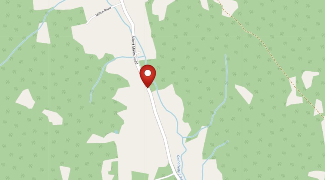 Tax Sale Moncton, New Brunswick - 01747231