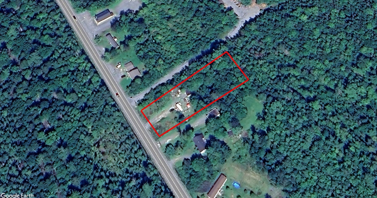 Tax Sale in East Hants, Nova Scotia 699 highway 1, mount uniacke