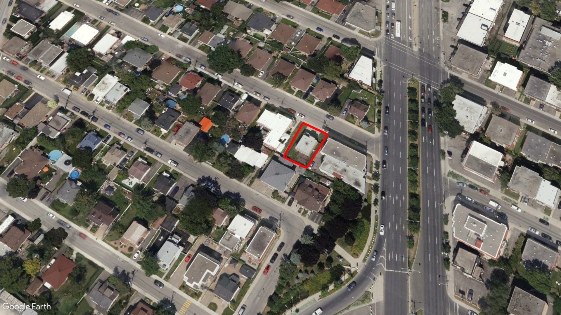 Tax Sale Montreal, Quebec - 020714-59 