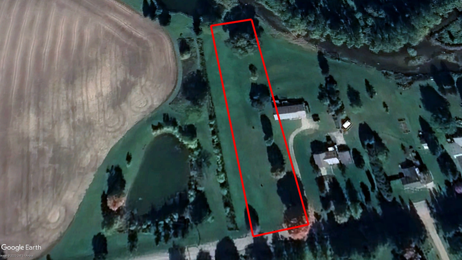 Tax Sale Howick, Ontario - 40 46 002 300 14910 0000