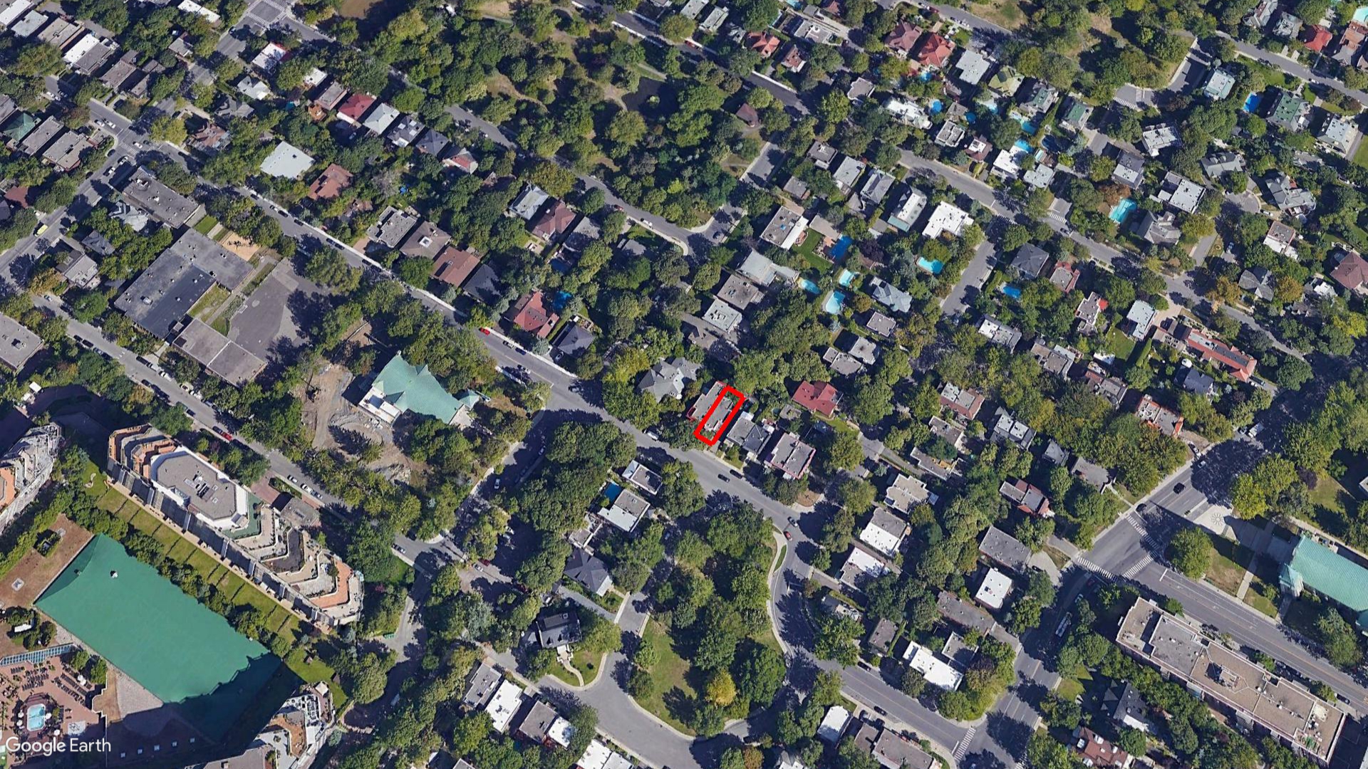 Tax Sale Montreal, Quebec - 030348-65