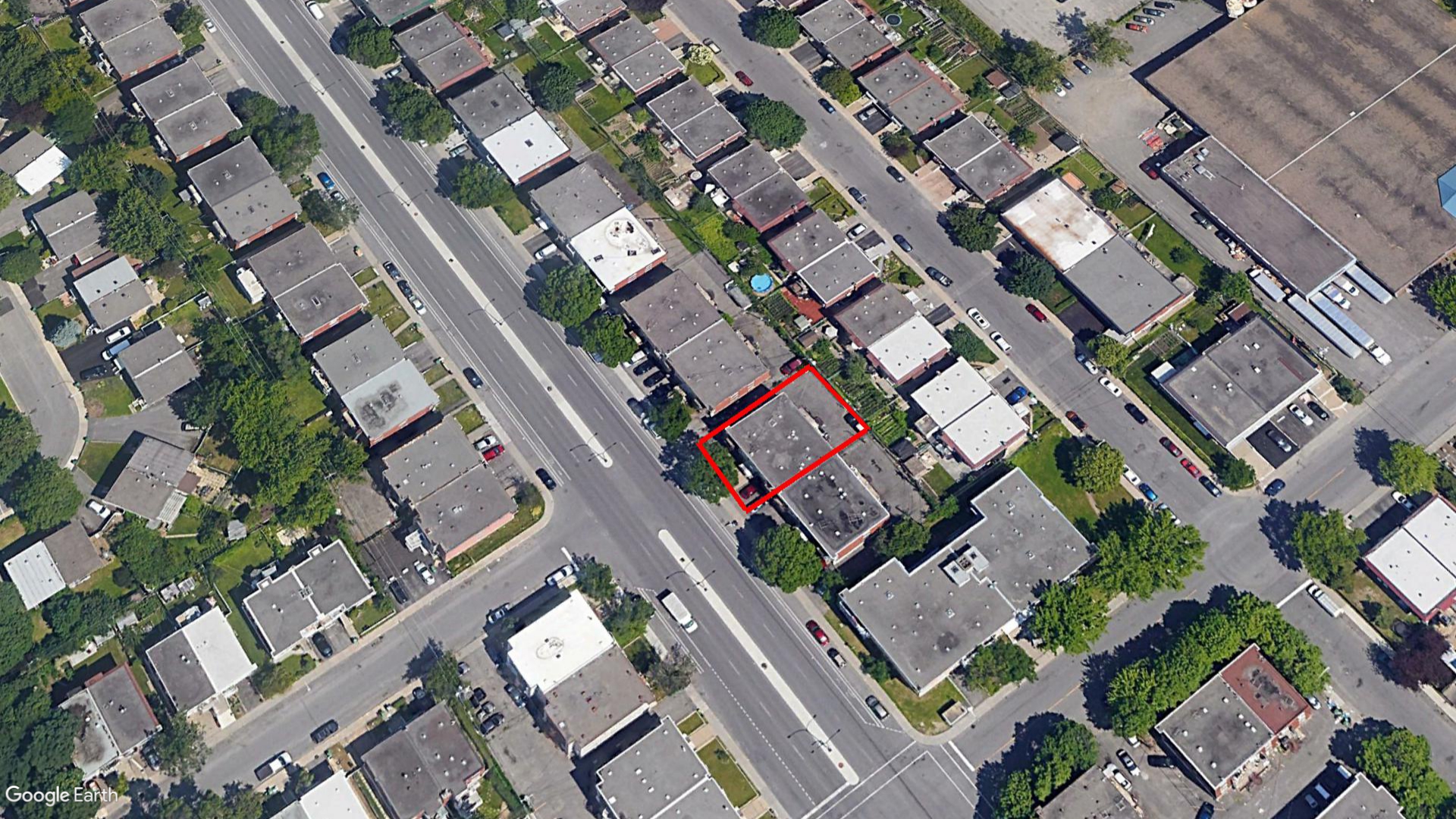 Tax Sale Montreal, Quebec - 020811-80