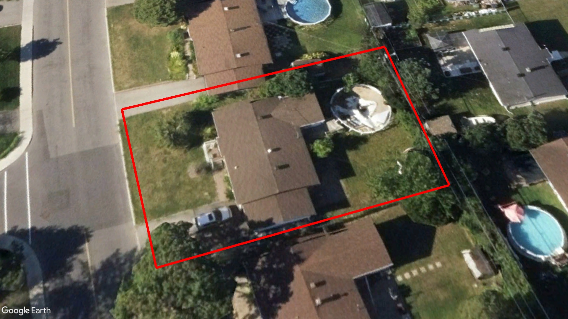 Tax Sale Montreal, Quebec - 040069-71