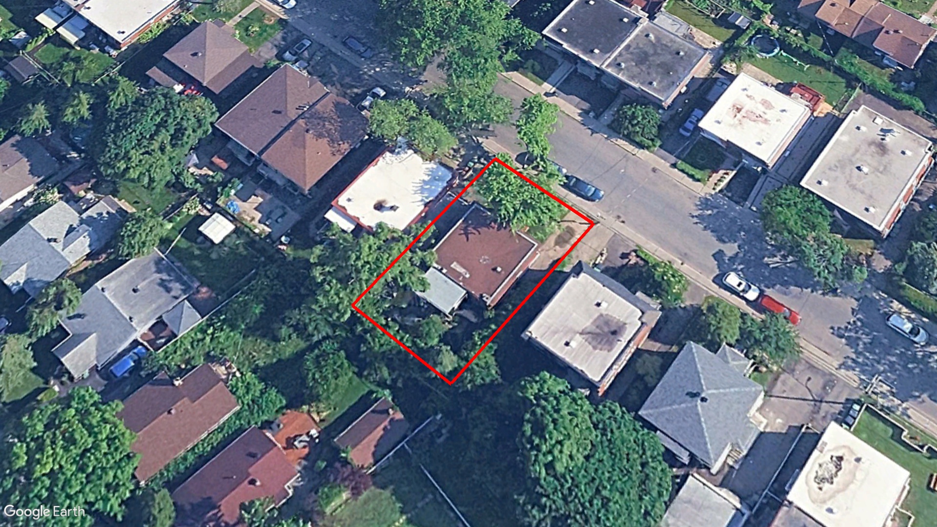 Tax Sale Montreal, Quebec - 040353-44