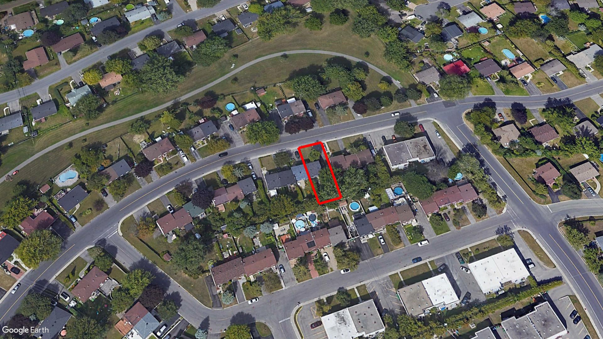 Tax Sale Montreal, Quebec - 040182-36