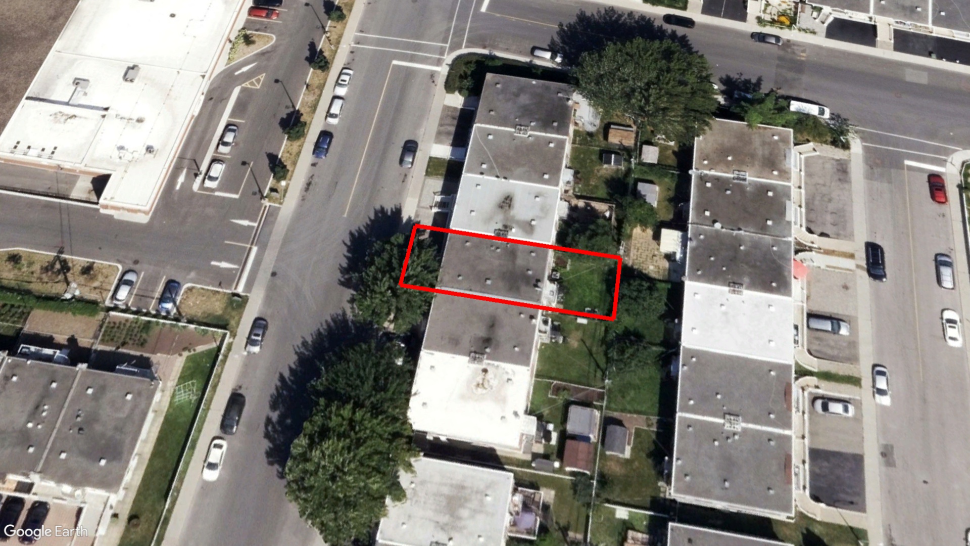 Tax Sale Montreal, Quebec - 040359-72