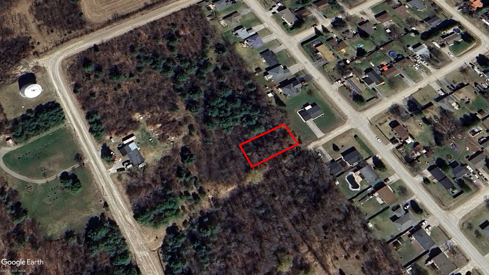 Tax Sale Tay, Ontario - 43 53 050 001 45200 0000