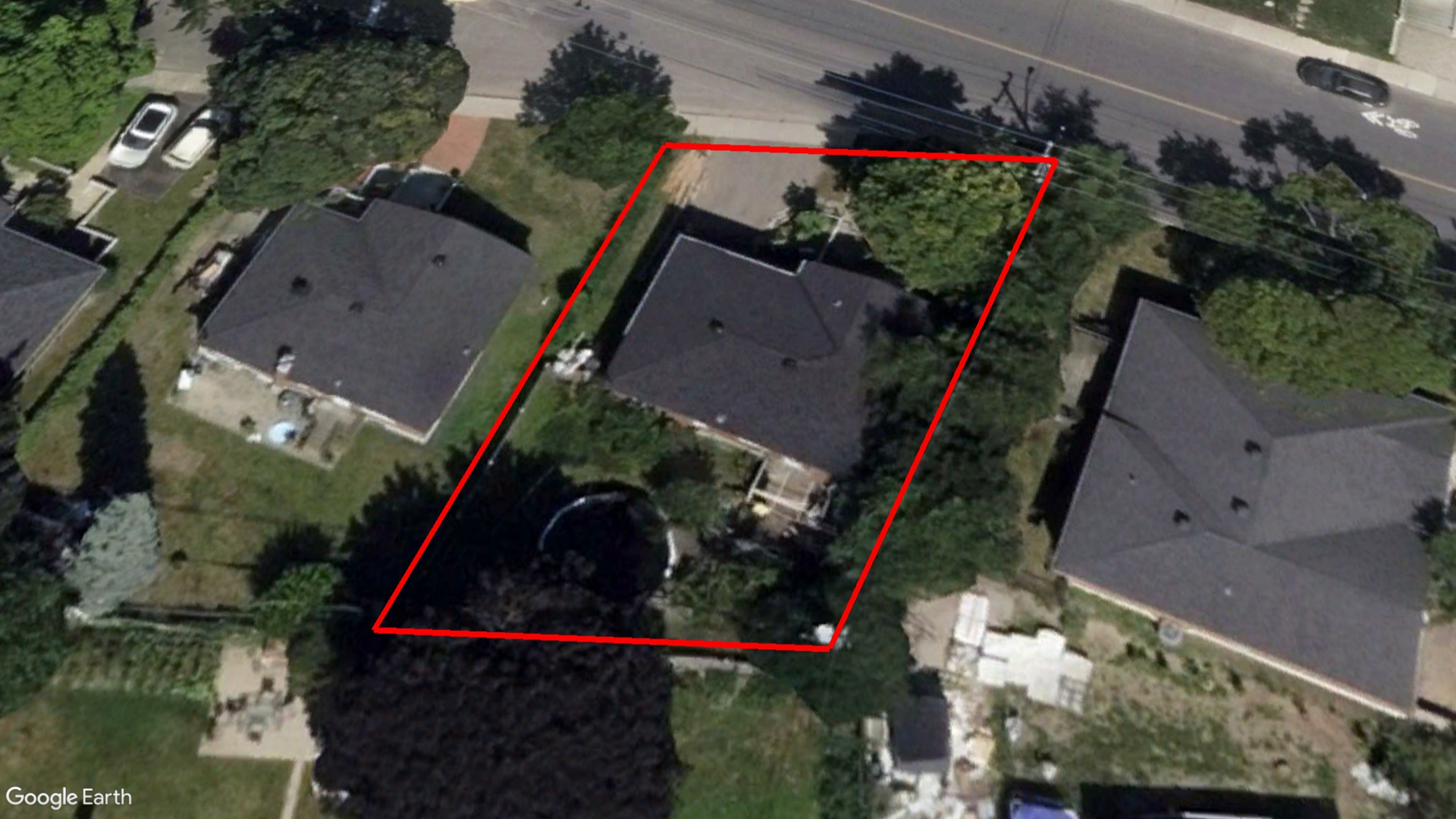 Tax Sale Montreal, Quebec - 040207-35