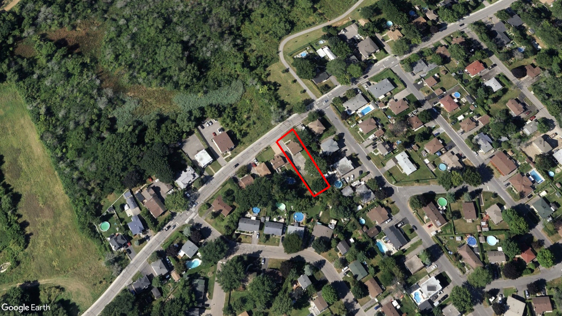 Tax Sale Montreal, Quebec - 040534-55