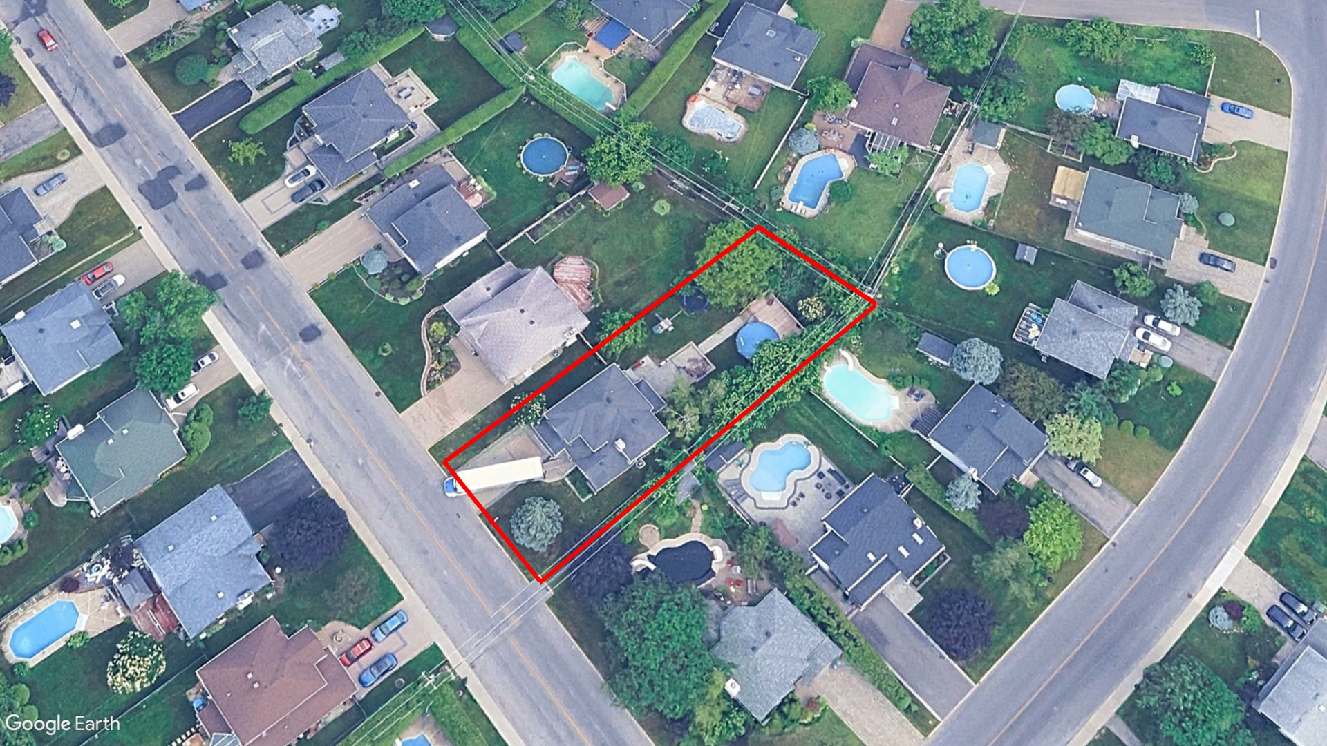 Tax Sale Montreal, Quebec - 041423-35