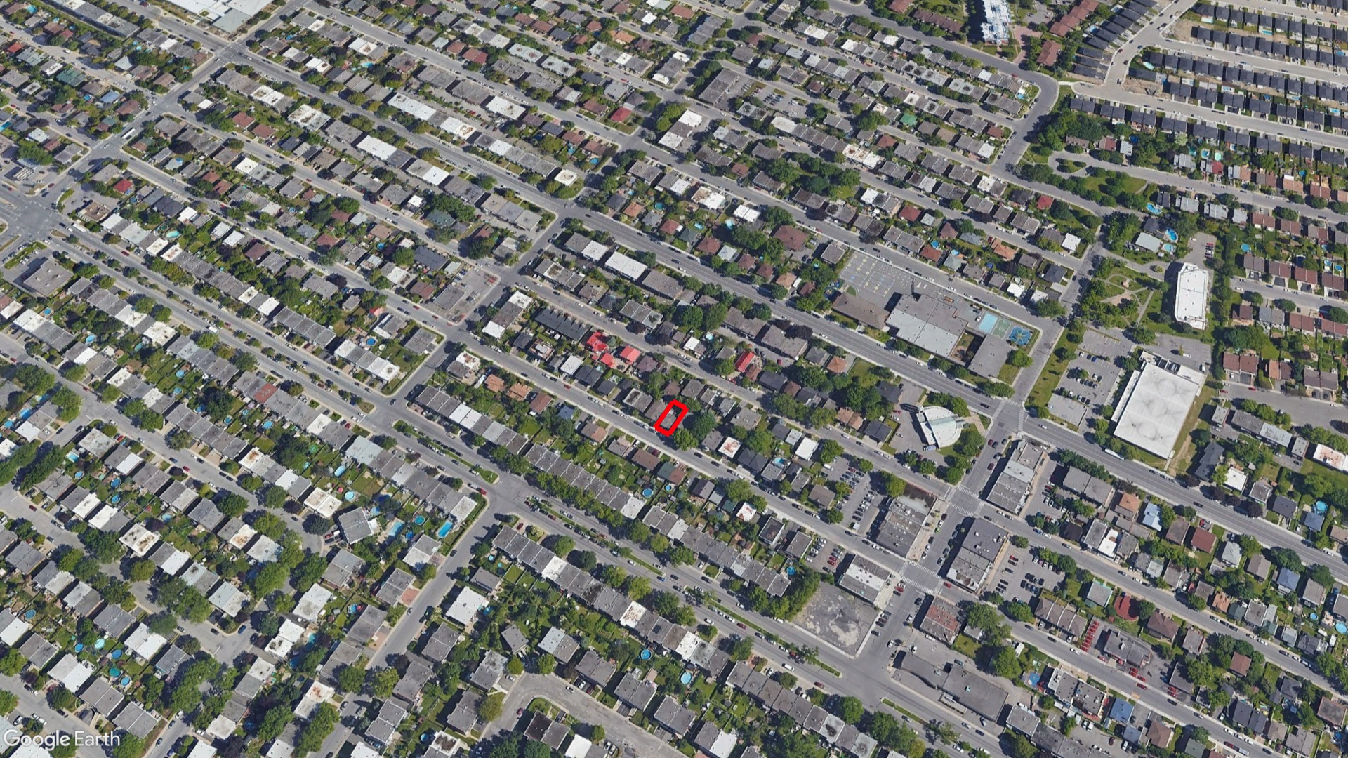 Tax Sale Montreal, Quebec - 020299-64