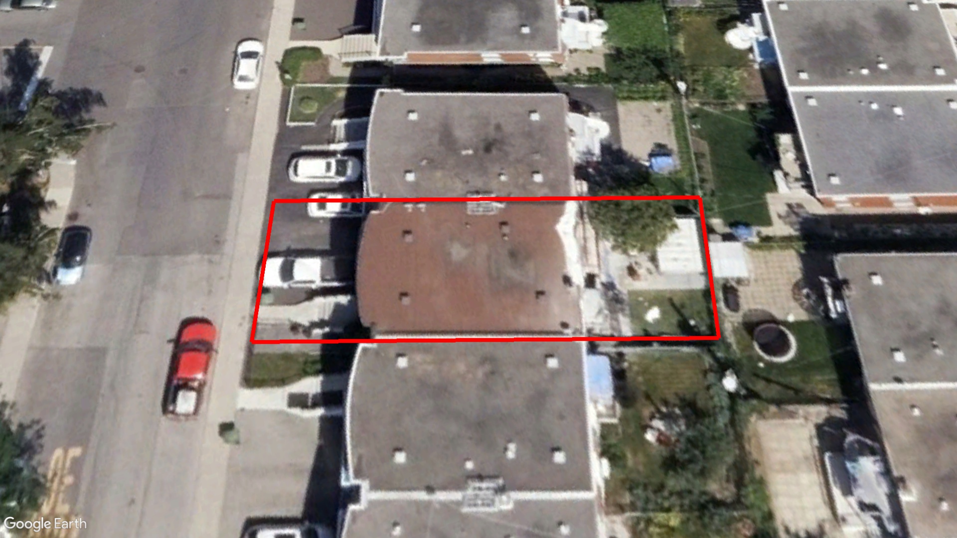 Tax Sale Montreal, Quebec - 040428-95