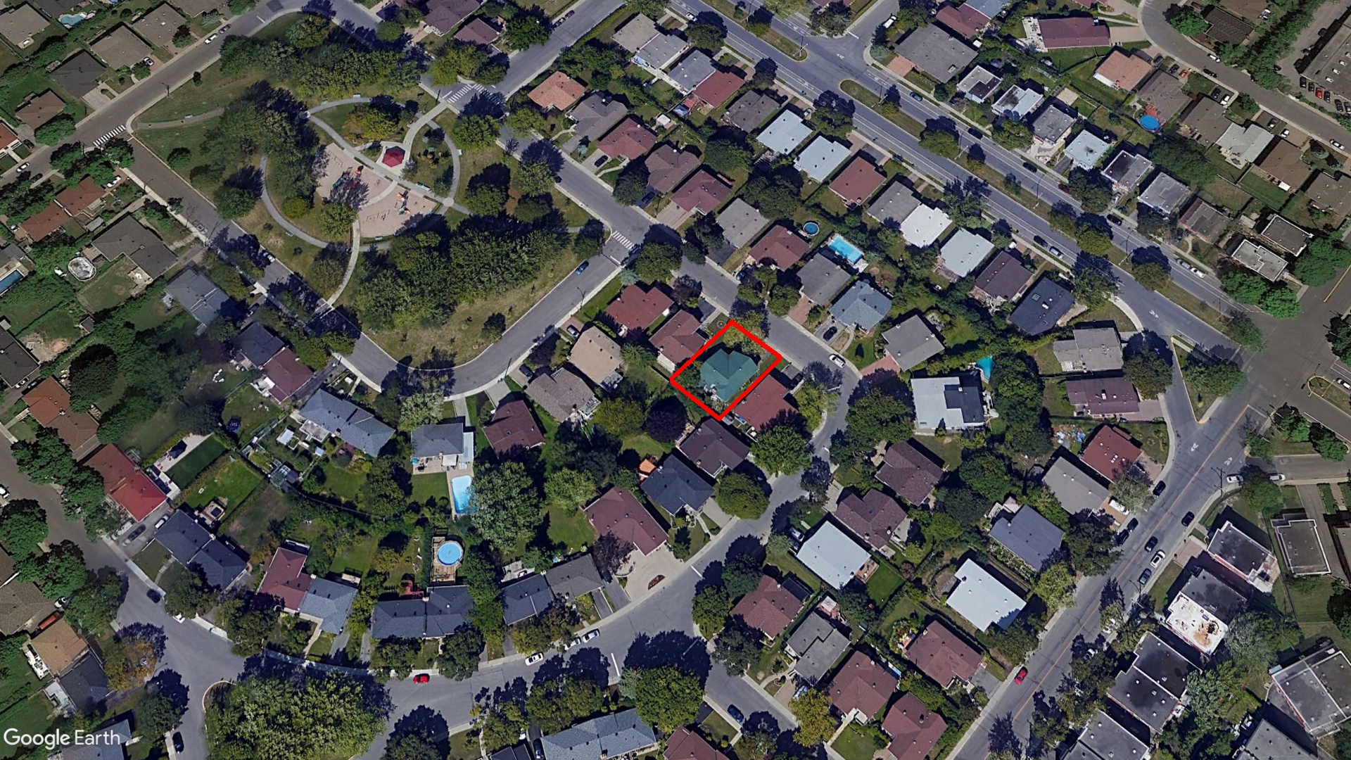 Tax Sale Montreal, Quebec - 040982-76