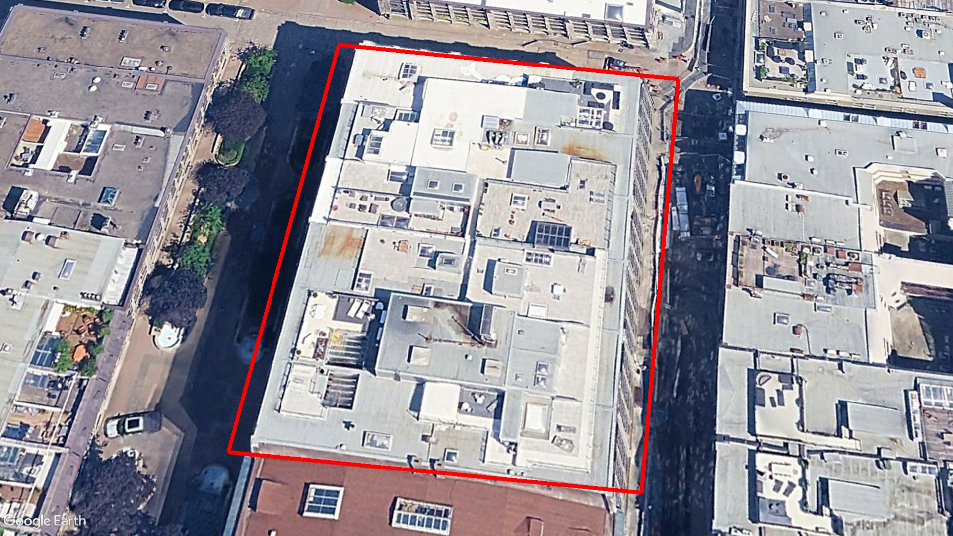 Tax Sale Montreal, Quebec - 110109-63