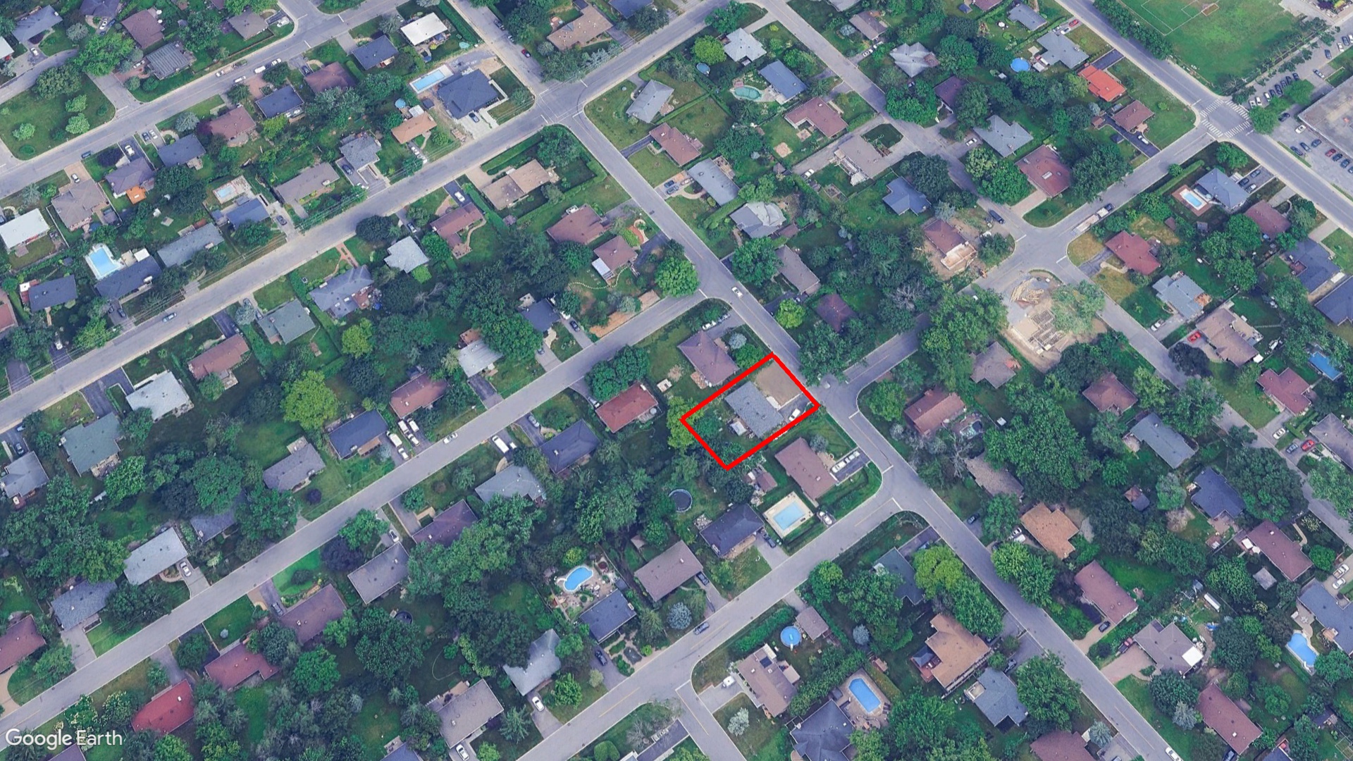 Tax Sale Montreal, Quebec - 040785-96