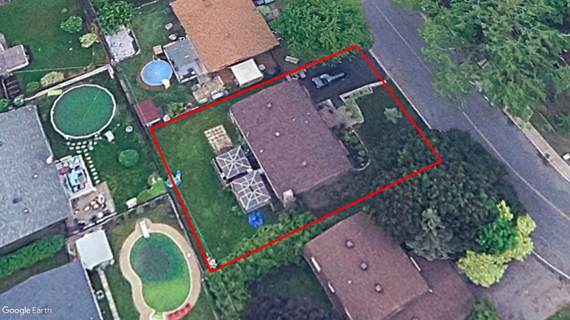 Tax Sale Montreal, Quebec - 040184-47