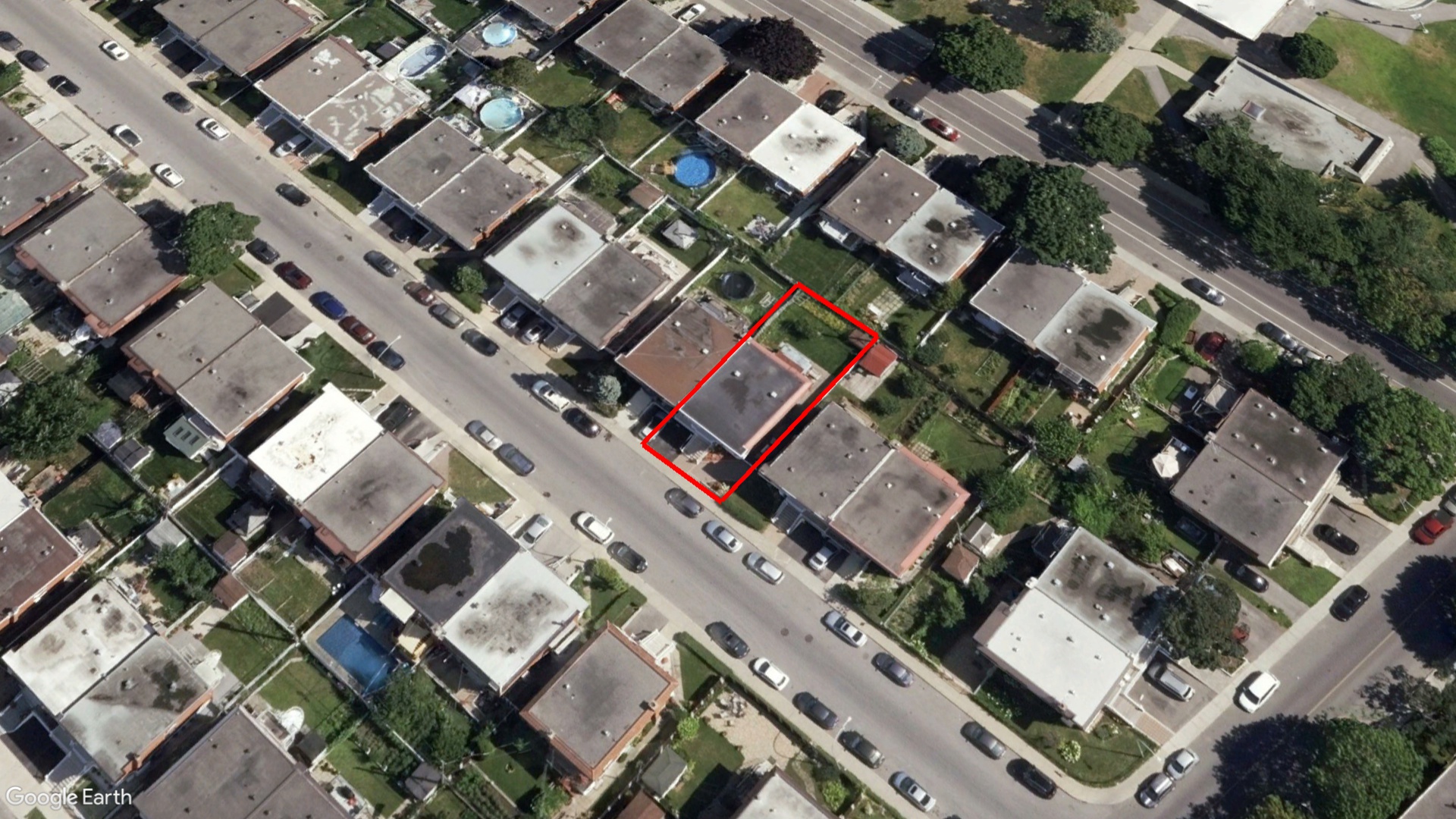 Tax Sale Montreal, Quebec - 020802-43