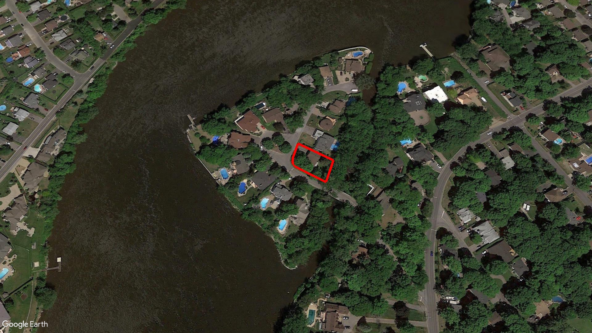 Tax Sale Montreal, Quebec - 040136-70