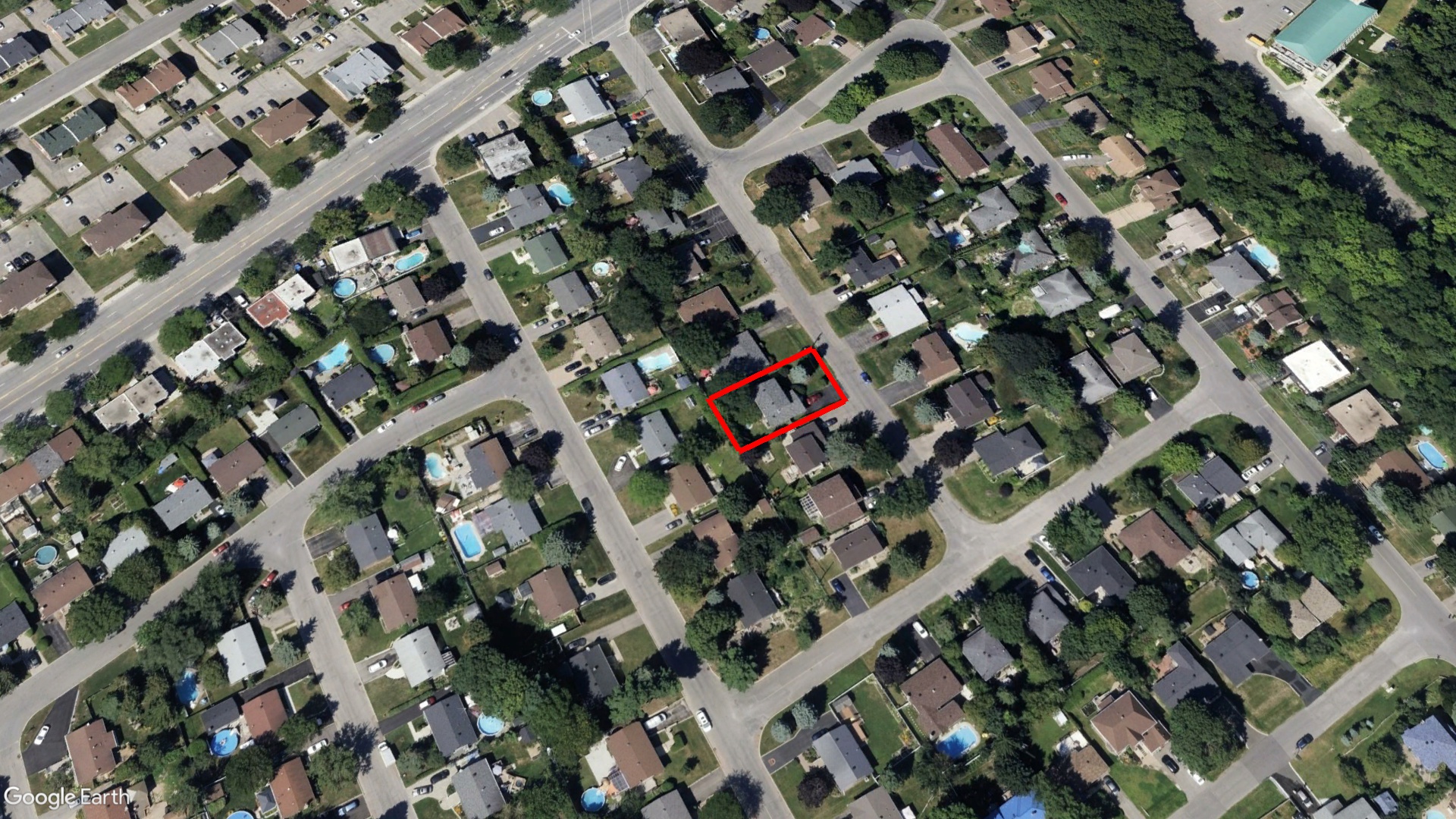 Tax Sale Montreal, Quebec - 040144-32