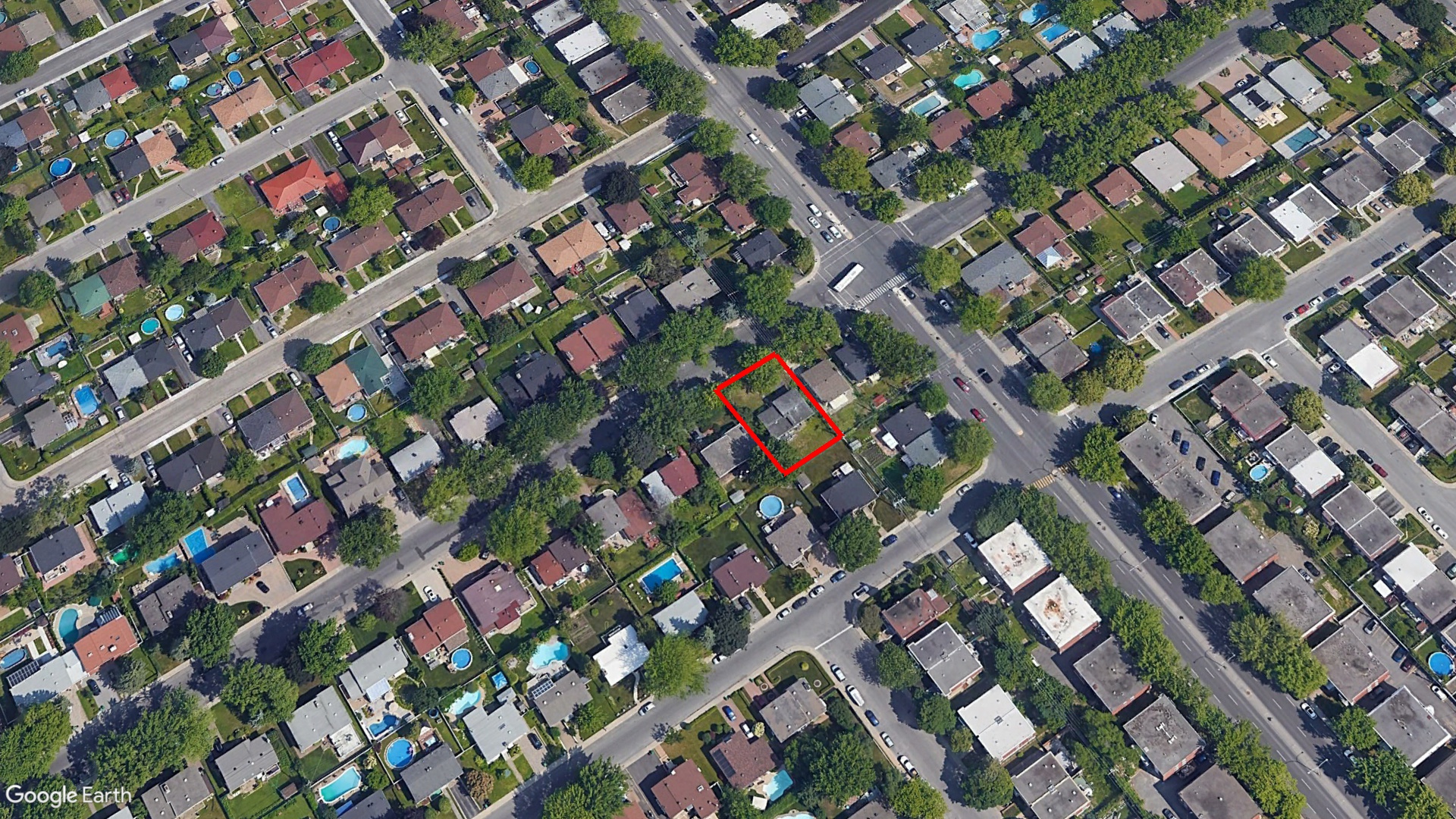 Tax Sale Montreal, Quebec - 020861-04