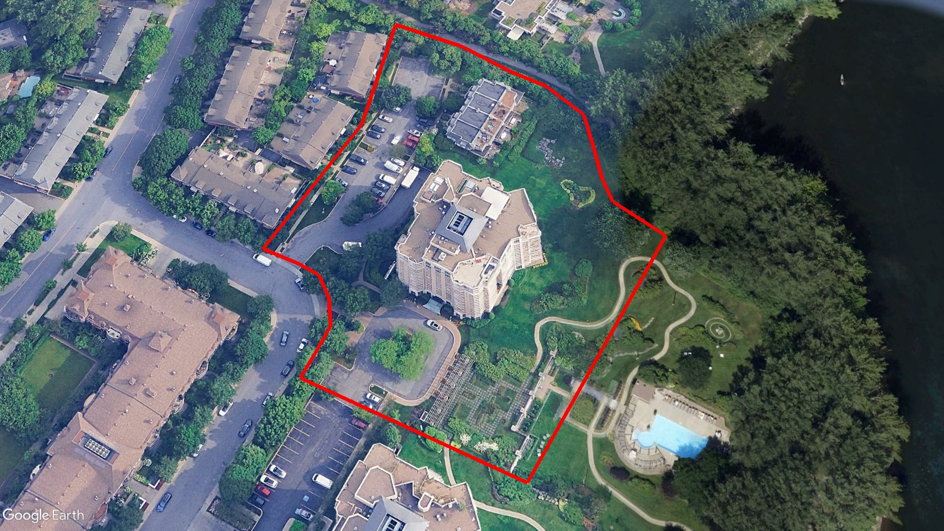 Tax Sale Montreal, Quebec - 050930-46