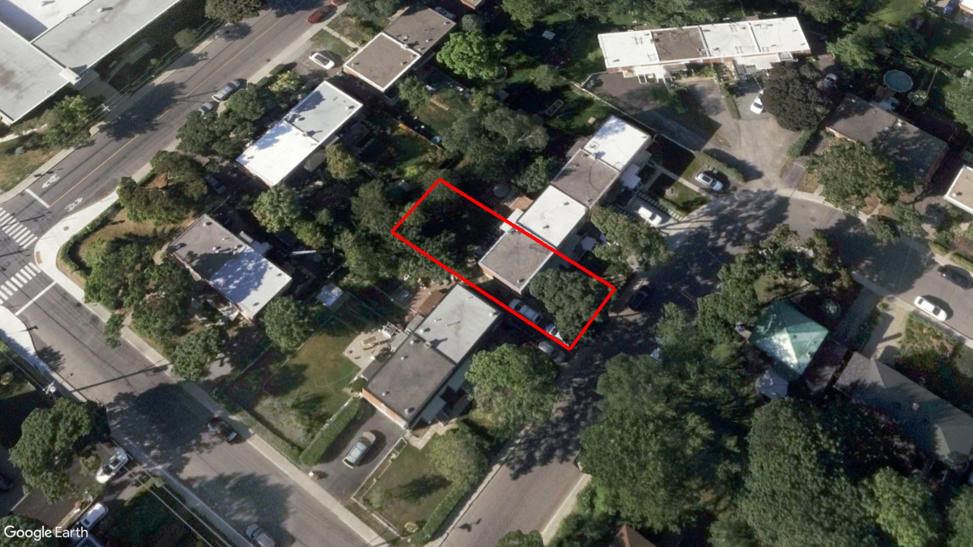 Tax Sale Montreal, Quebec - 040371-05