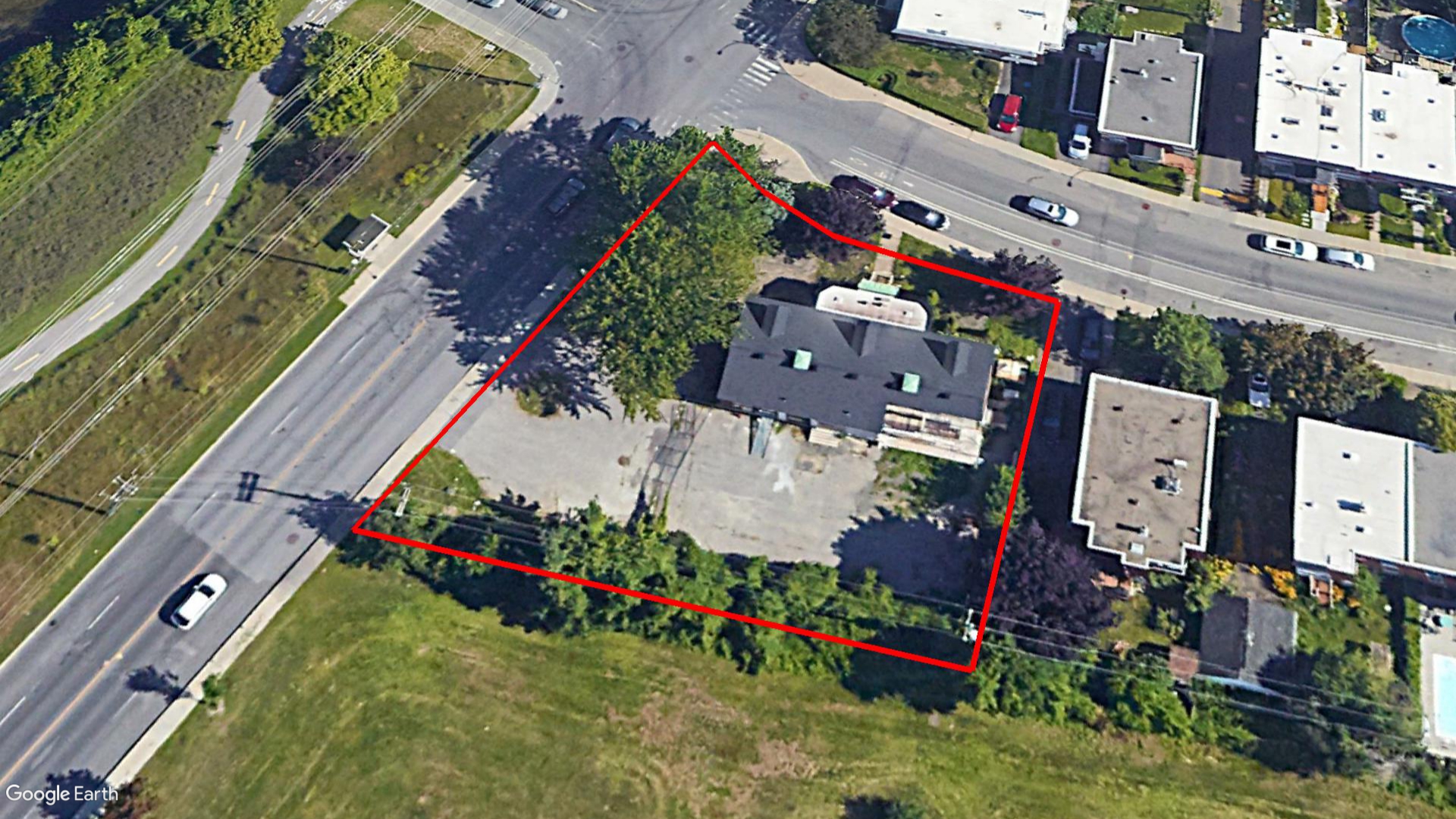 Tax Sale Montreal, Quebec - 010522-64