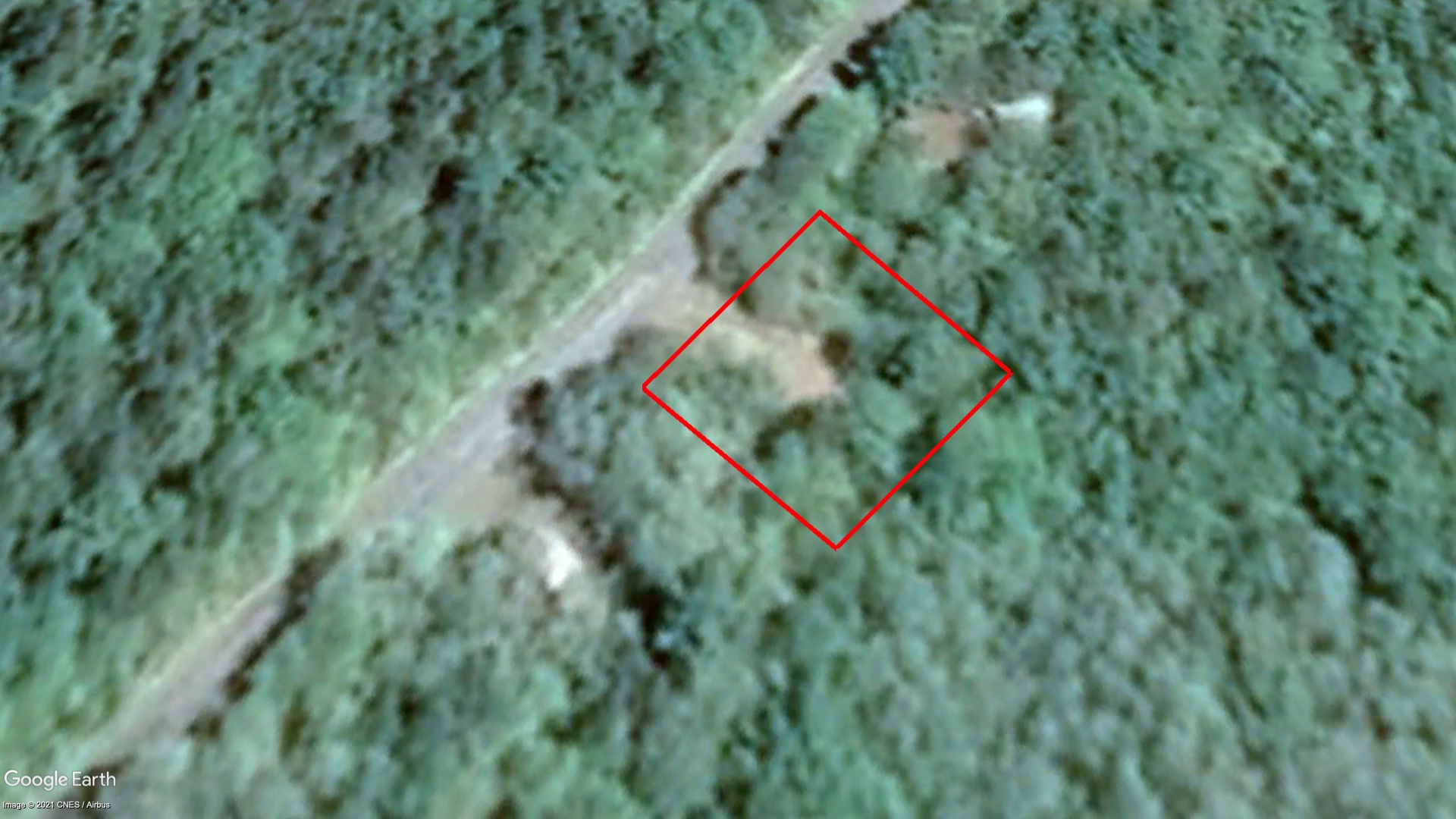 Tax Sale Queens, Nova Scotia - 01695444