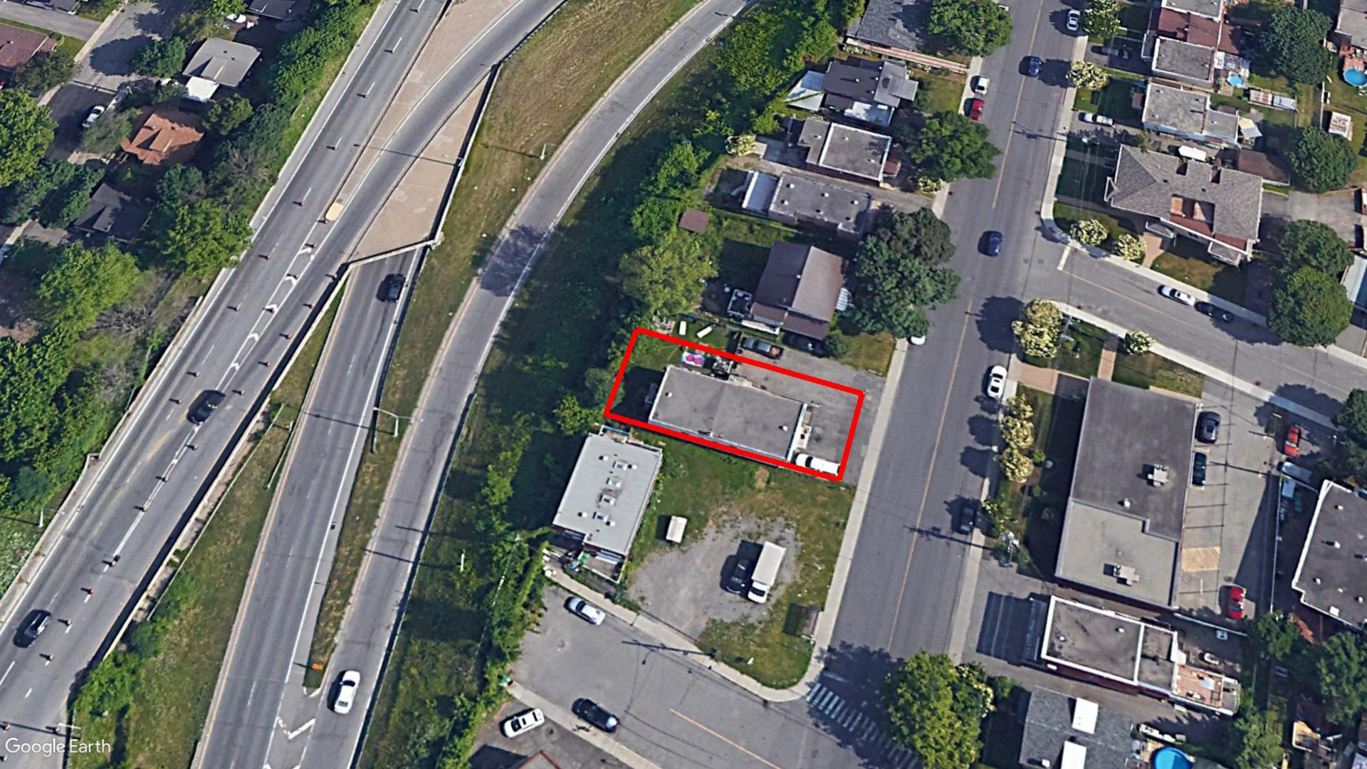 Tax Sale Montreal, Quebec - 040251-66